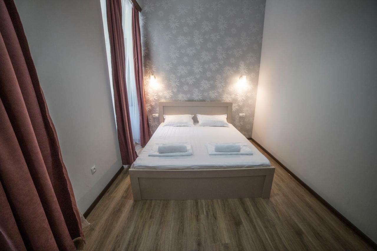Your Apartment In This City N2 ティビリシ エクステリア 写真